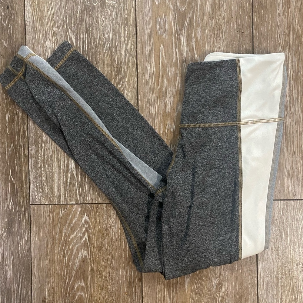 Athleta High-Rise Colorblock Leggings - Grey/White | XS - Picture 4 of 9